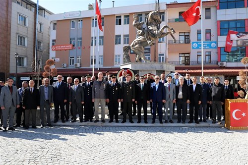18 Mart Şehitleri Anma Günü ve Çanakkale Zaferi'nin 110. Yıl Dönümü Anma Programı Düzenlendi